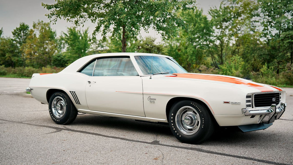 Camaro Z10 side profile